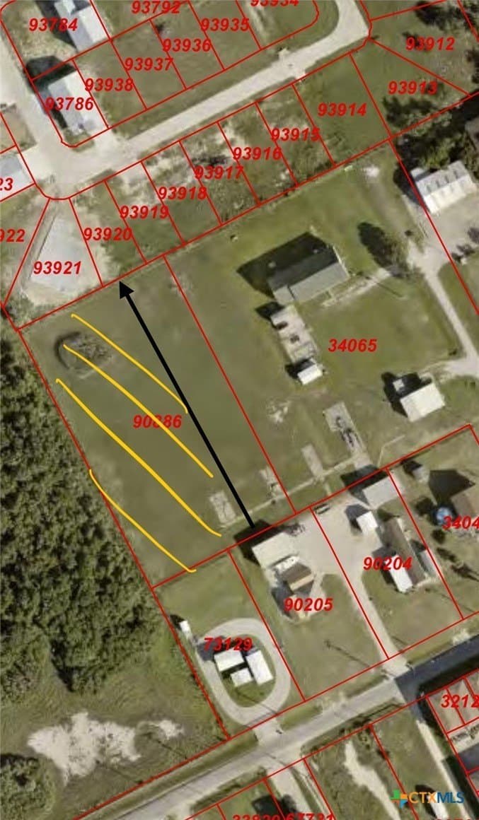 1.5 acres in Calhoun County
