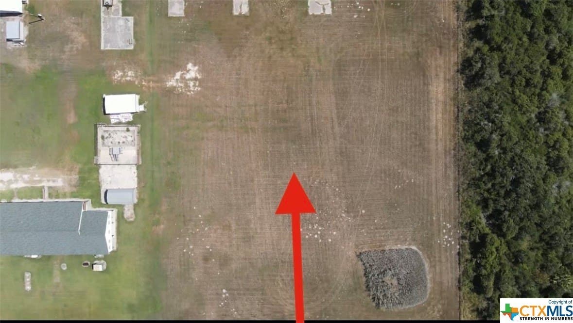 1.5 acres in Calhoun County - photo 7