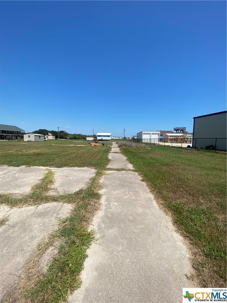 1.5 acres in Calhoun County - photo 18