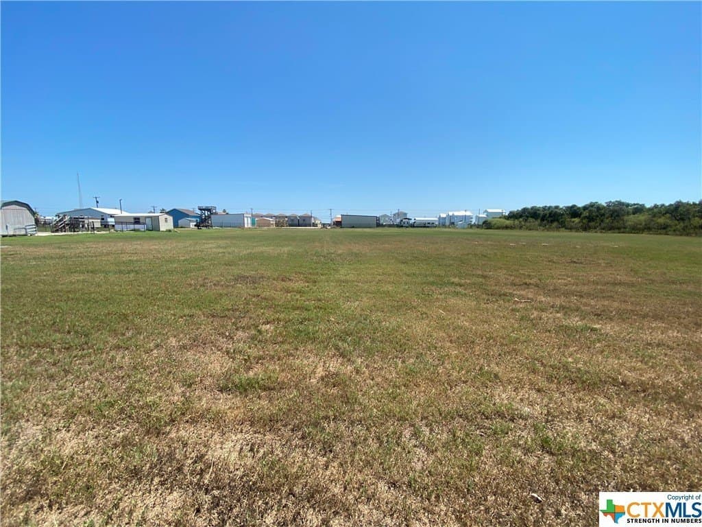 1.5 acres in Calhoun County - photo 8