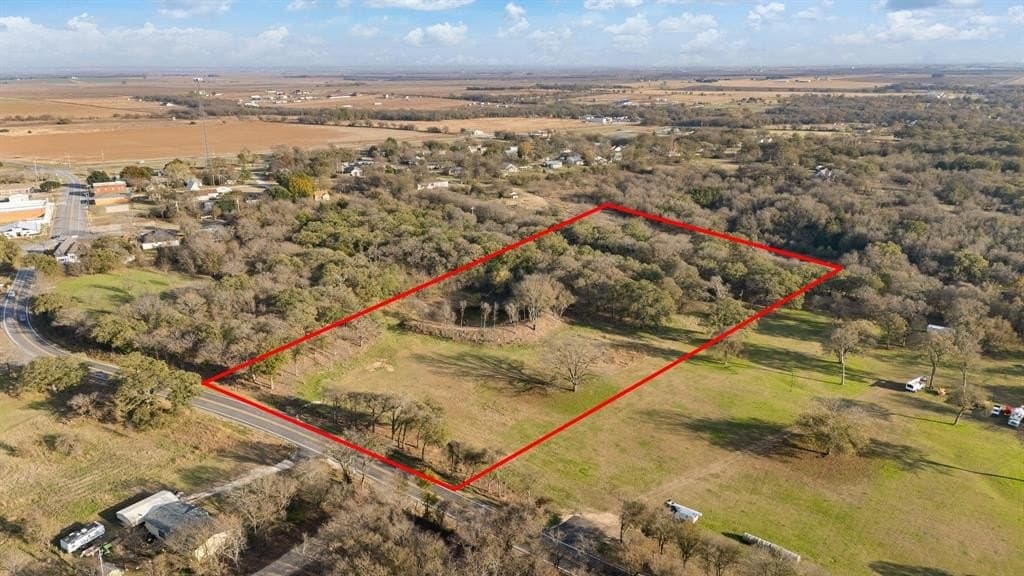 6 acres in Hill County gallery image 4