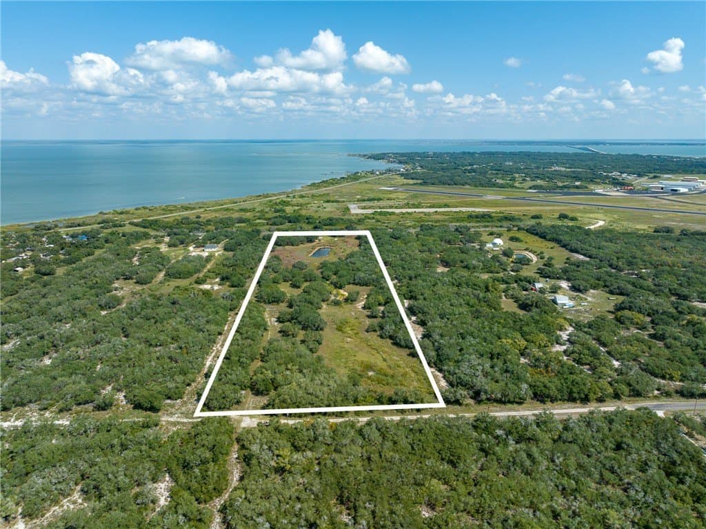 14.7 acres in Aransas County gallery image 3