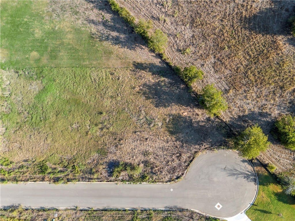 0.27 acres in McLennan County - photo 10