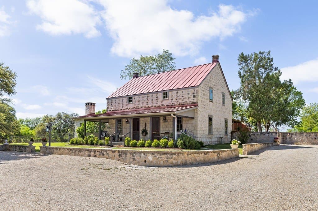 32.35 acres in Gillespie County gallery image 3