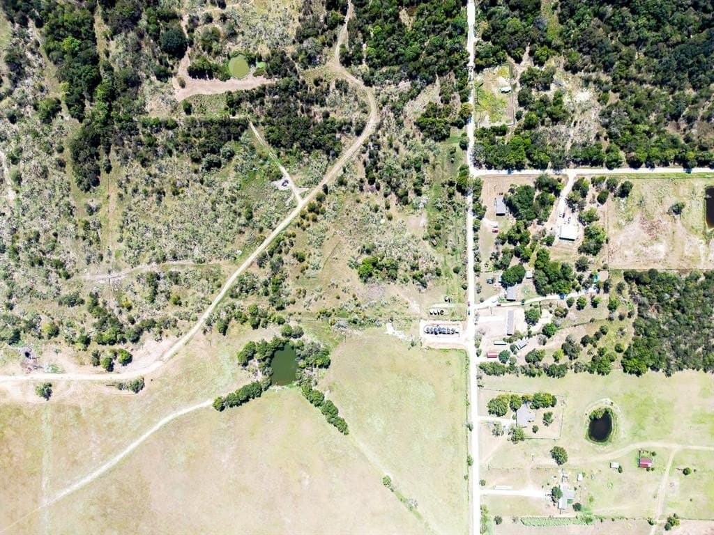 18 acres in Navarro County gallery image 4