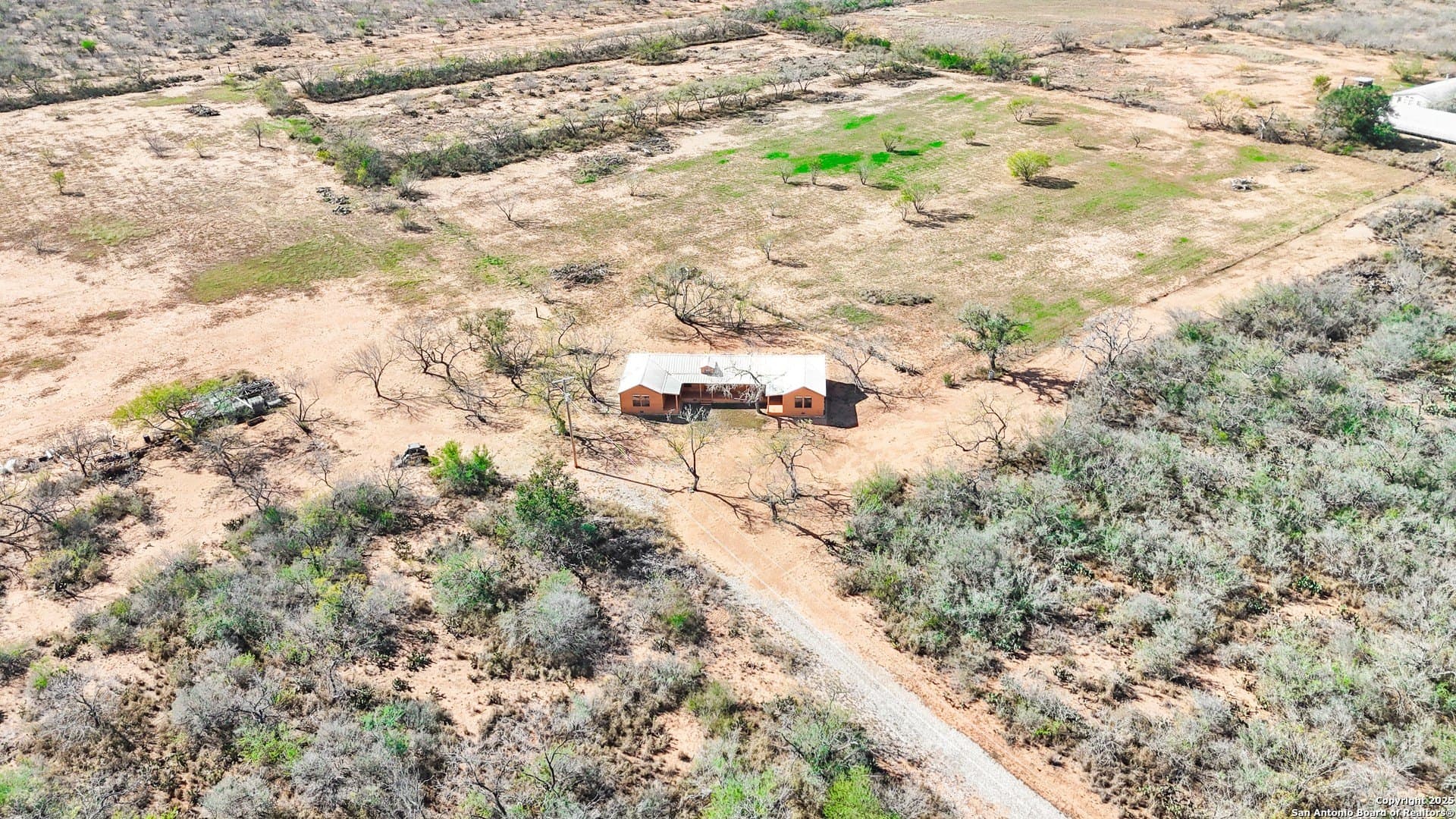 12.55 acres in Atascosa County gallery image 3