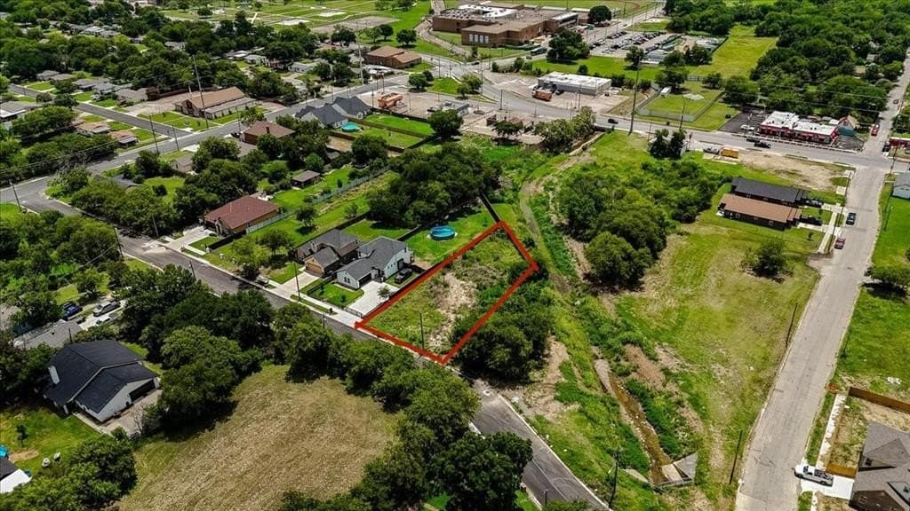 0.35 acres in Tarrant County gallery image 3