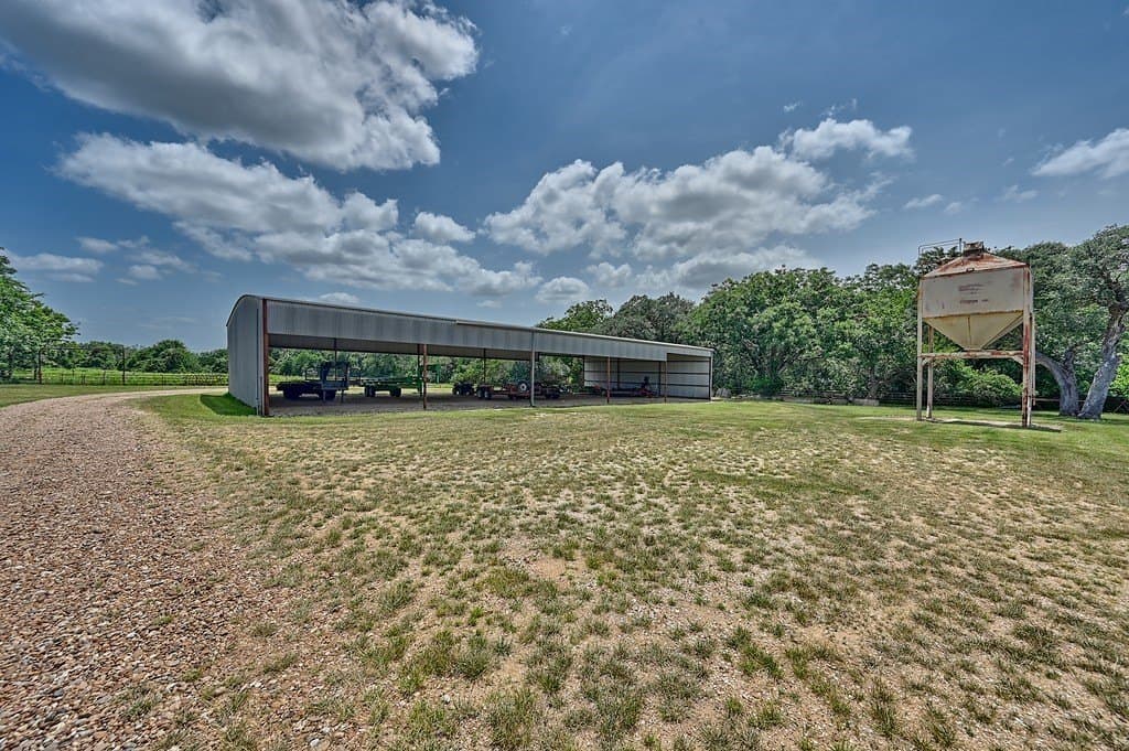 351 acres in Fayette County - photo 25