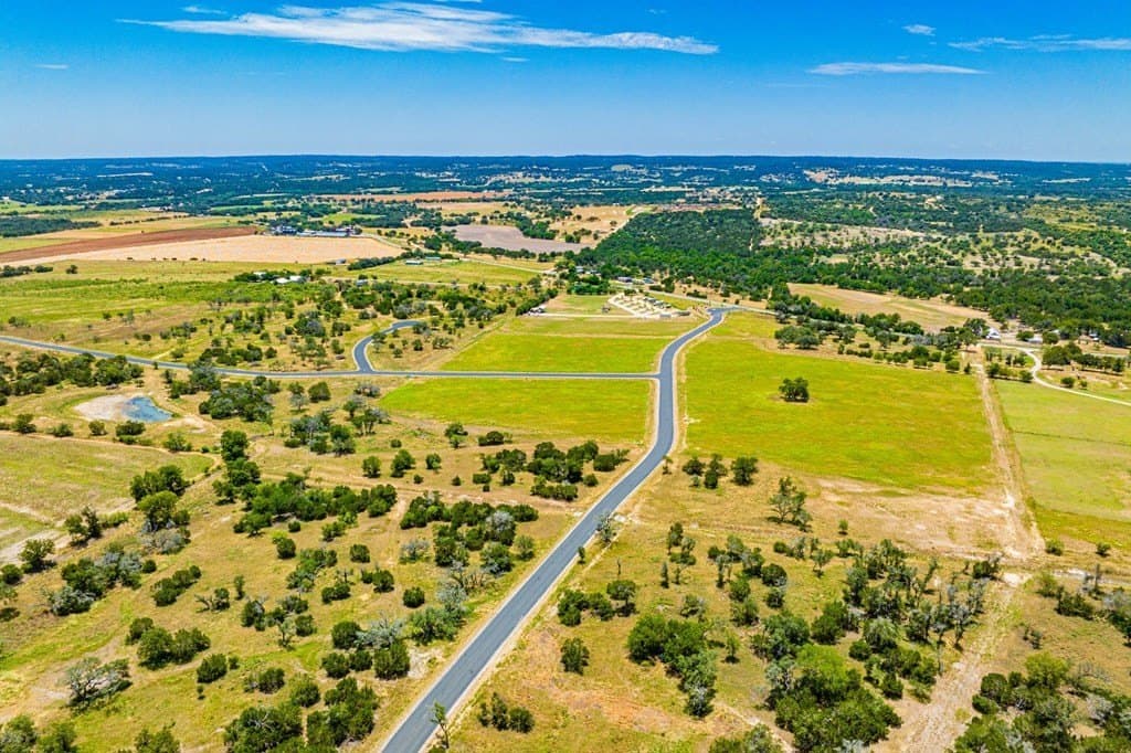 3.94 acres in Gillespie County - photo 6