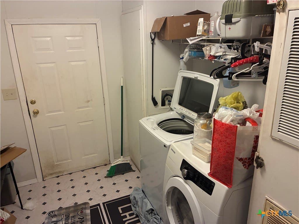 10.42 acres in Guadalupe County gallery image 3