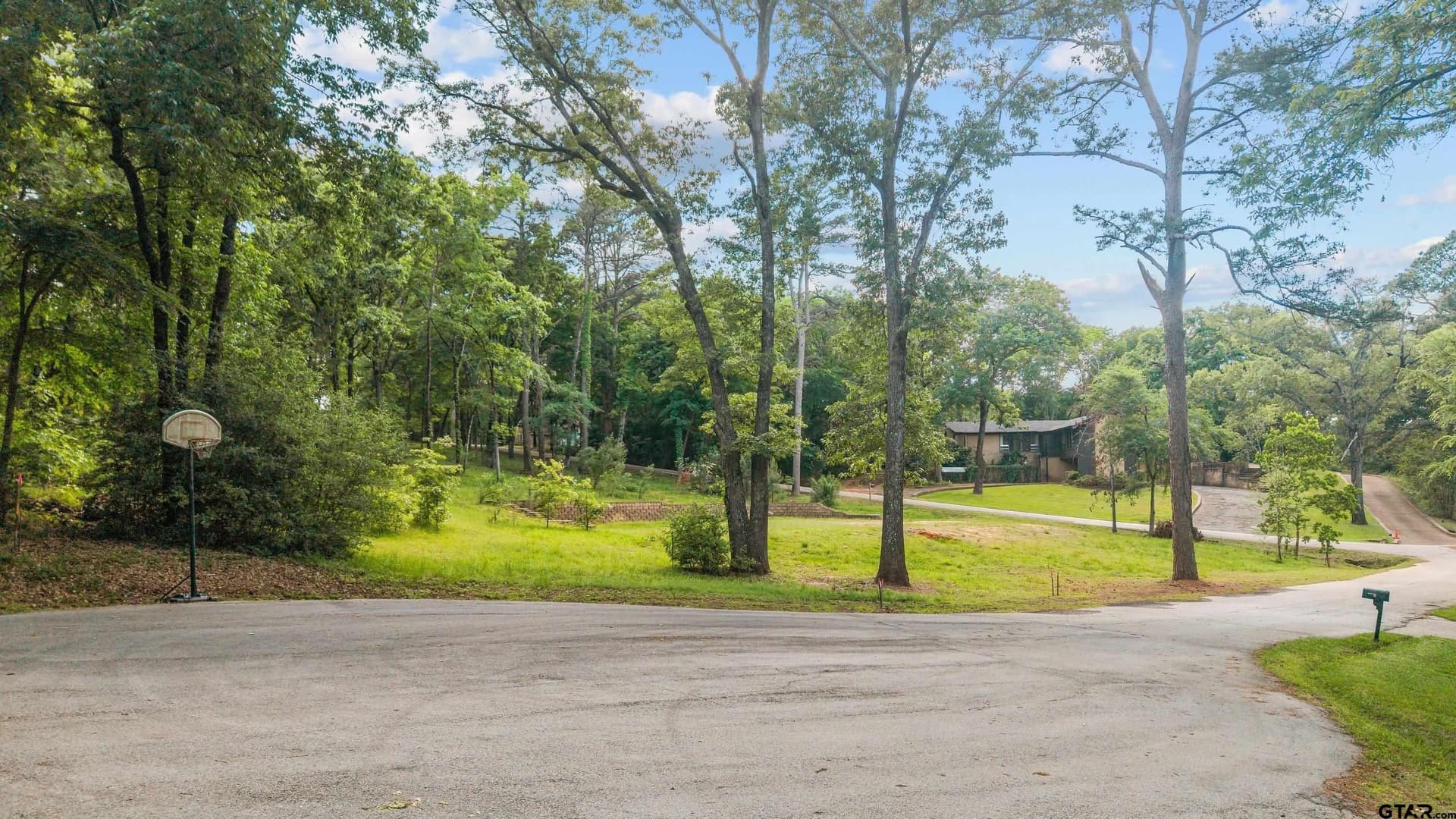 1.15 acres in Smith County gallery image 2