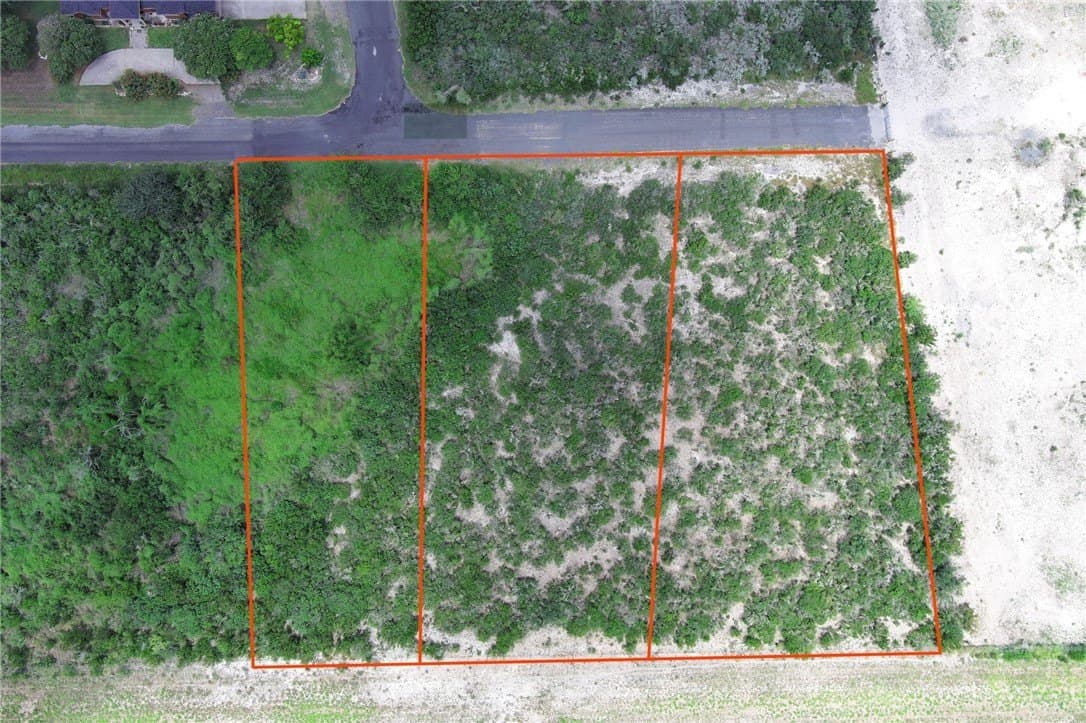 1.5 acres in Live Oak County featured view