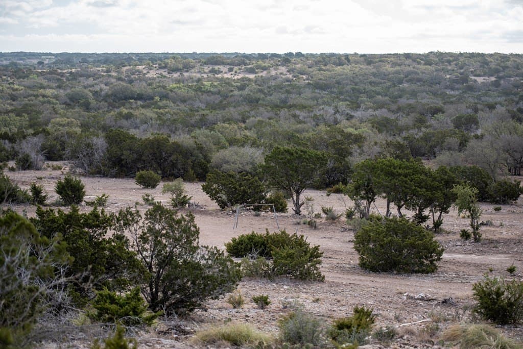 25 acres in Edwards County - photo 11