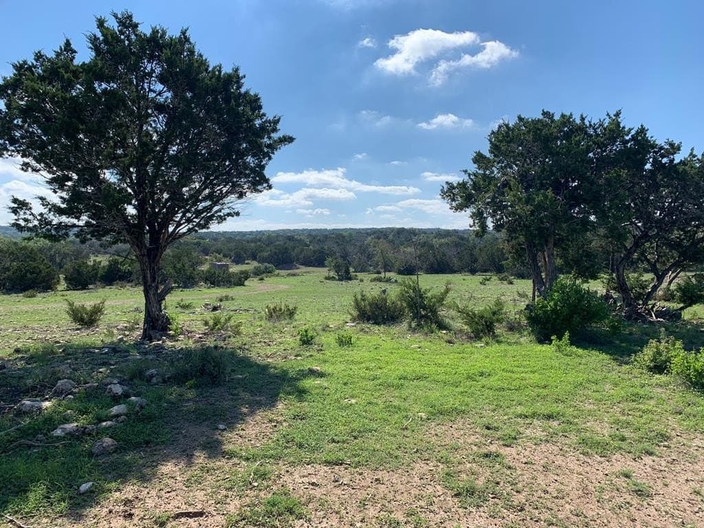 25 acres in Edwards County featured view