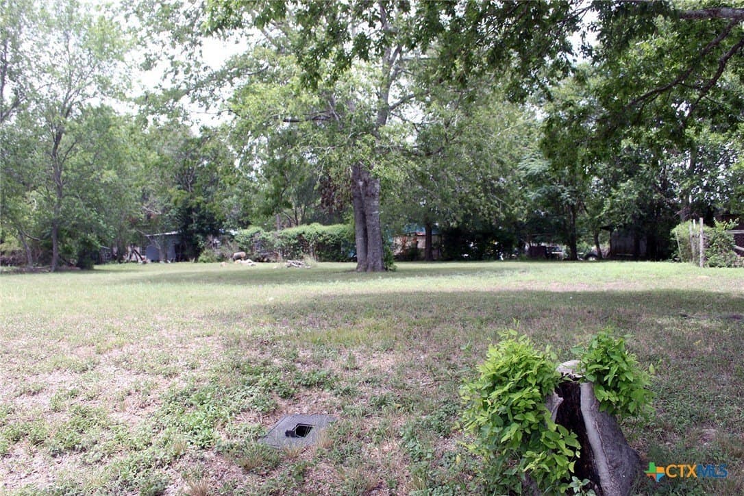 0.33 acres in Caldwell County gallery image 2