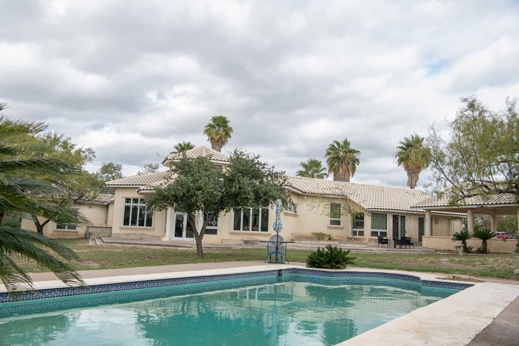 2,311,229 acres in Maverick County gallery image 4