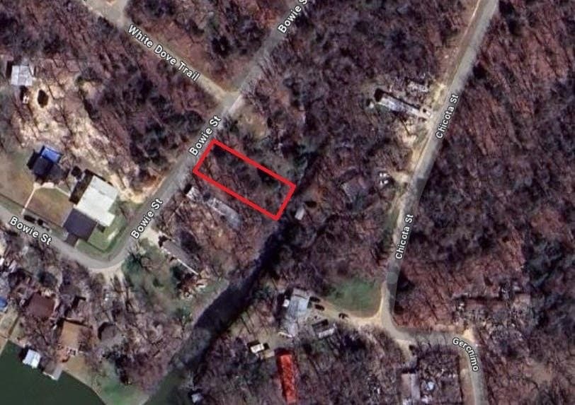 0.15 acres in Henderson County - photo 6
