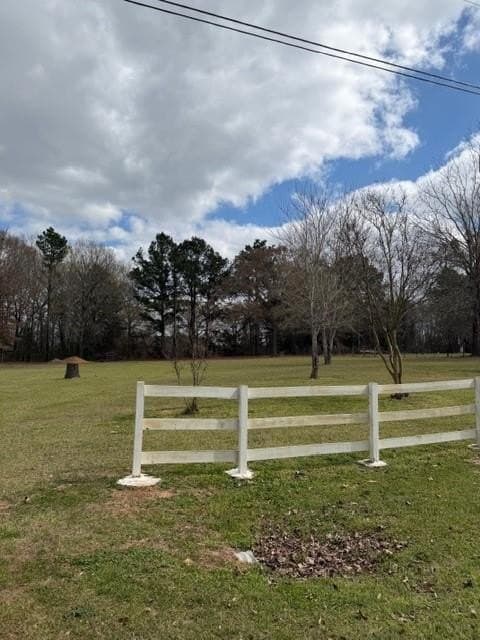 0.83 acres in Henderson County gallery image 3