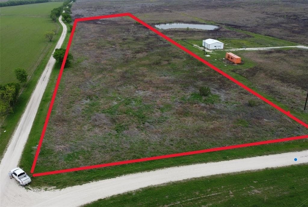10.01 acres in Limestone County