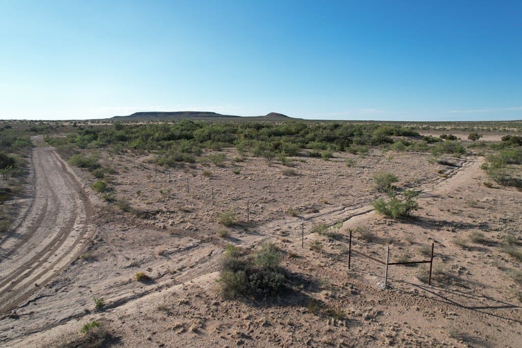 20.01 acres in Hudspeth County - photo 11