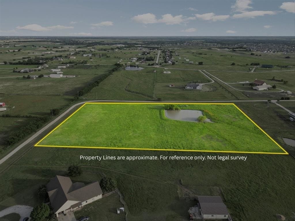 5.63 acres in Denton County gallery image 2