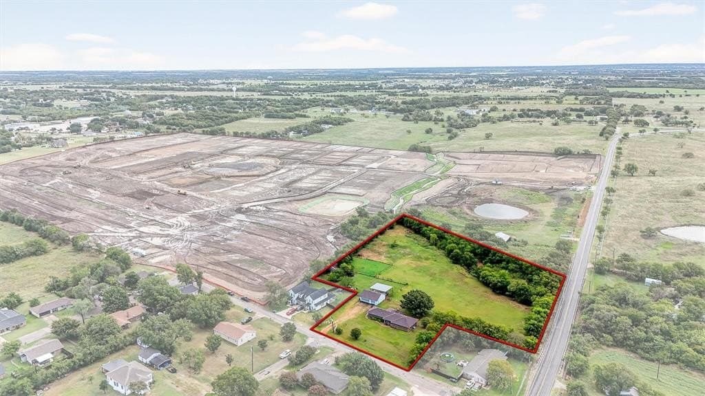 3.8 acres in Grayson County gallery image 2