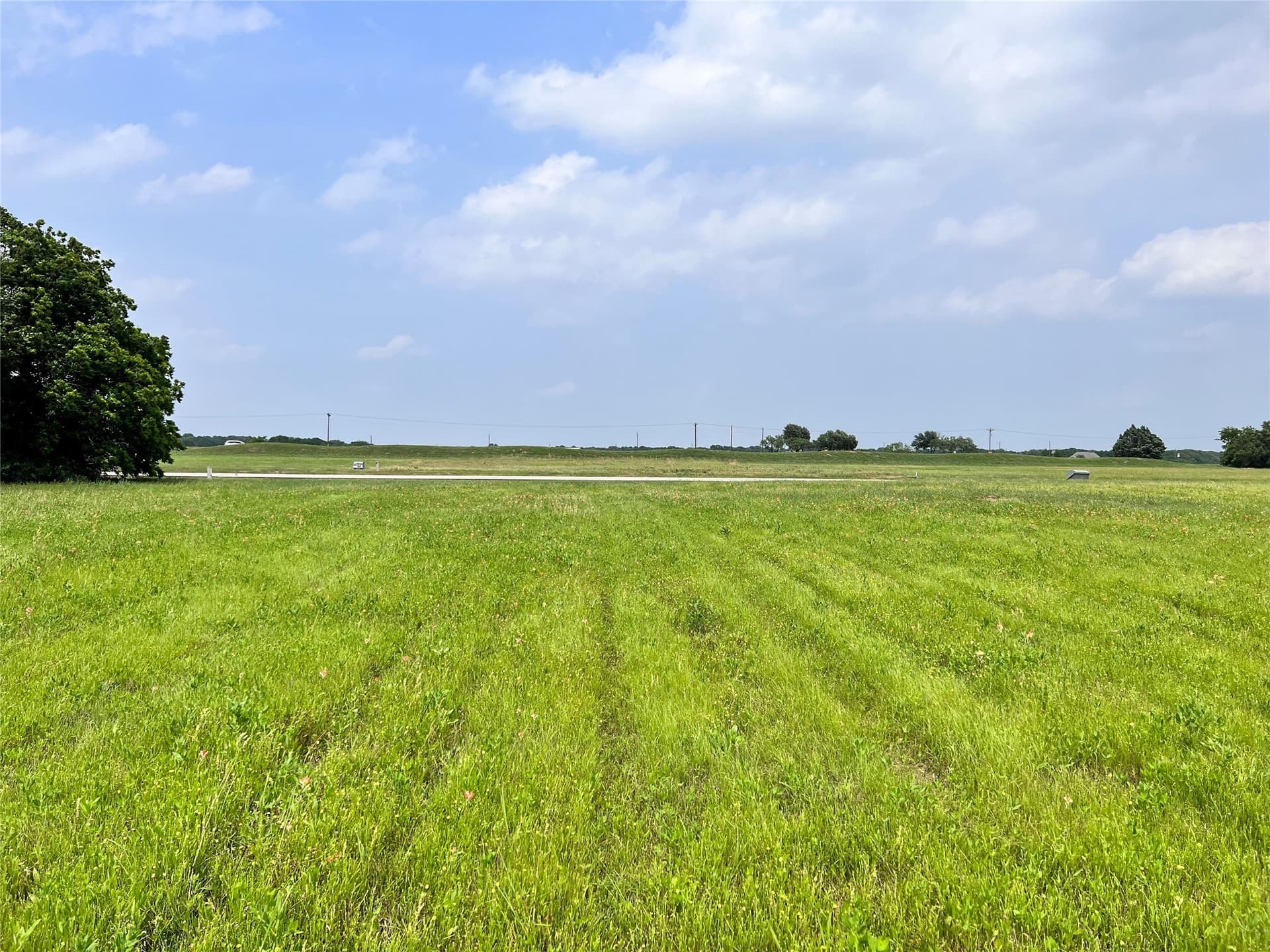 1.02 acres in Navarro County - photo 15