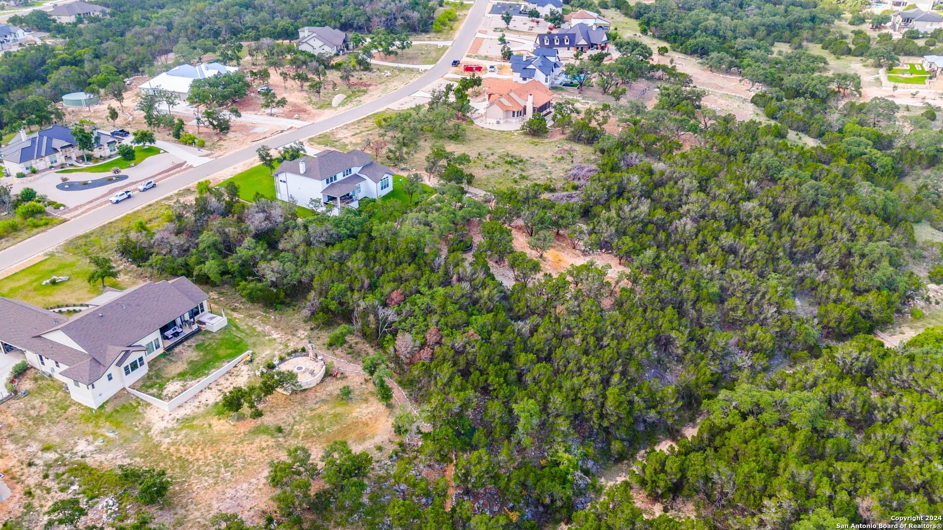 1.01 acres in Comal County gallery image 3