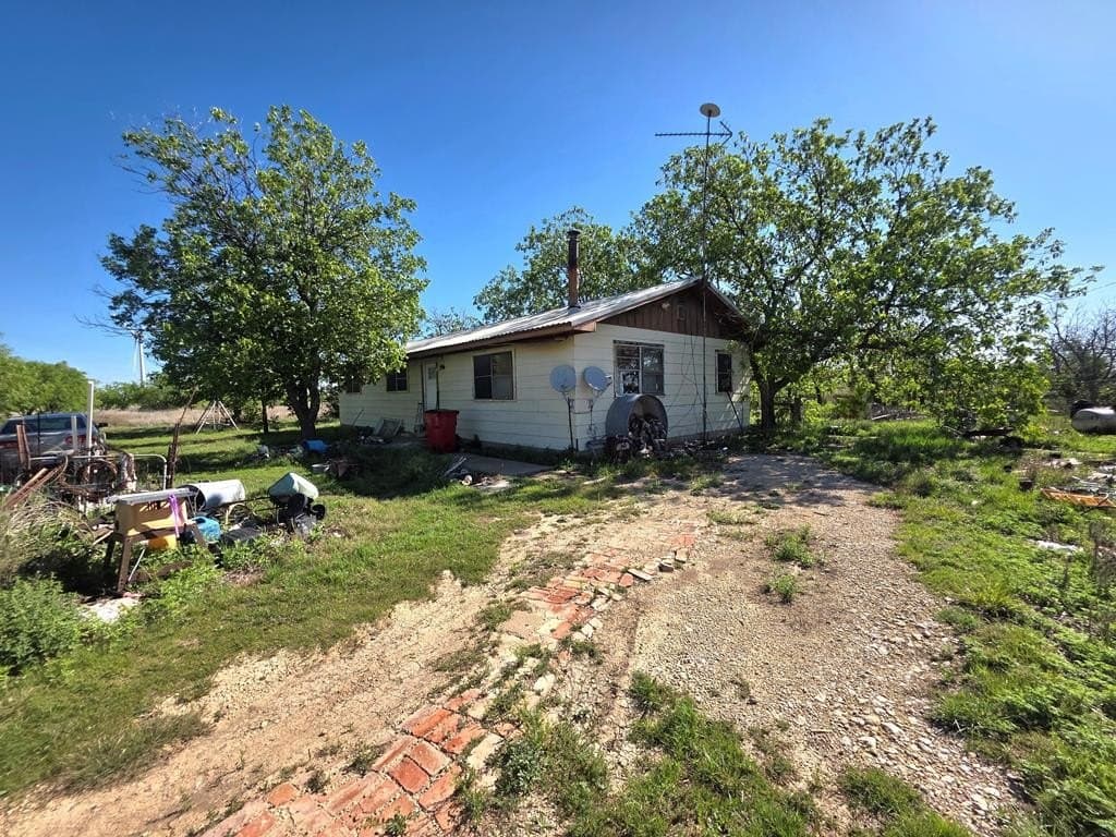 30 acres in Nolan County