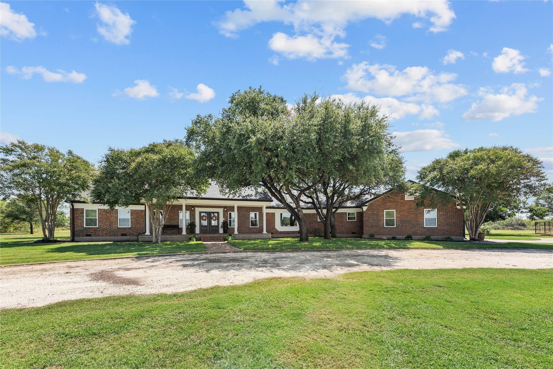 164.06 acres in Hill County - photo 3
