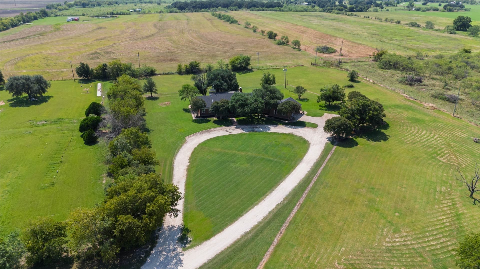 164.06 acres in Hill County - photo 31