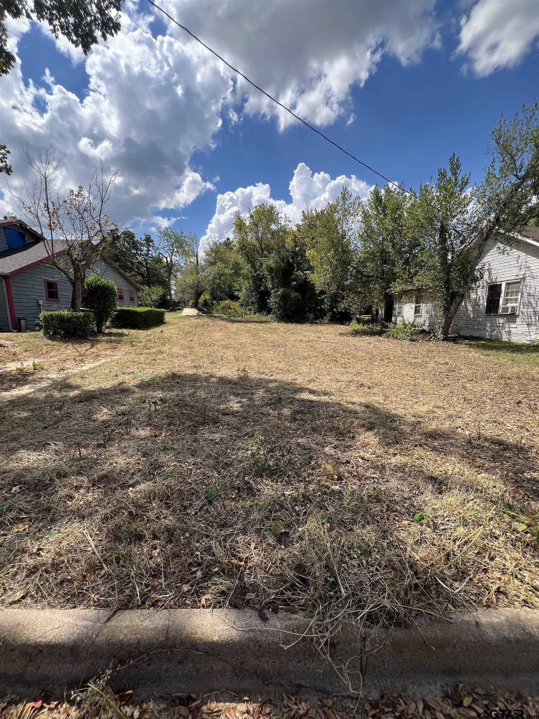 0.21 acres in Smith County