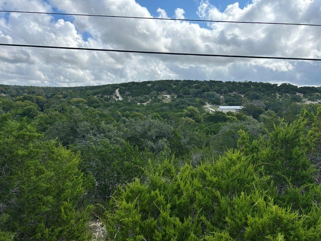 6.96 acres in Kerr County gallery image 3