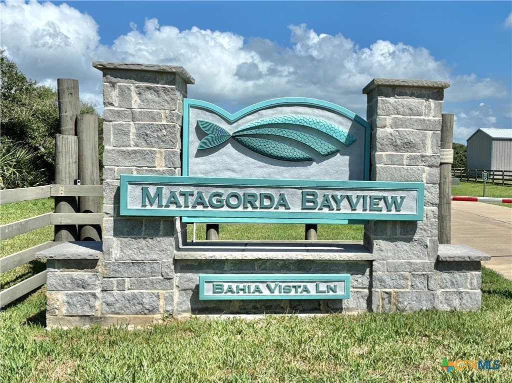 1.04 acres in Calhoun County gallery image 3