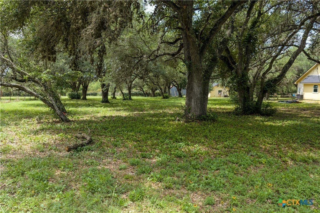 1.19 acres in Victoria County gallery image 2