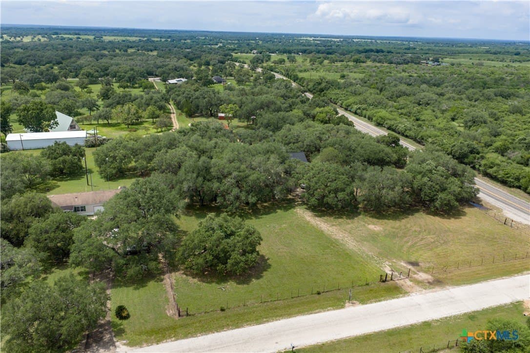 1.19 acres in Victoria County - photo 6