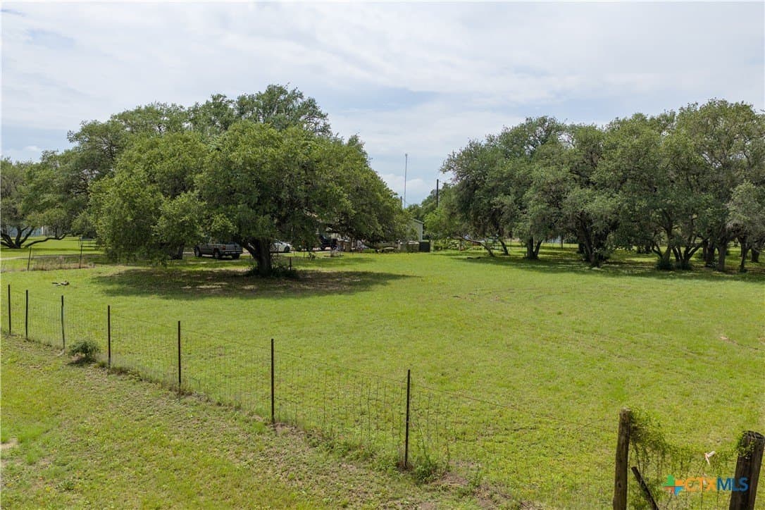 1.19 acres in Victoria County gallery image 4