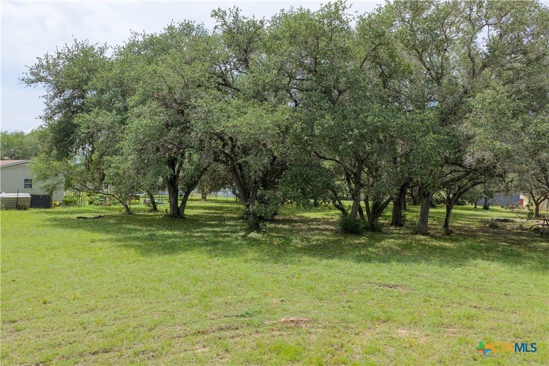 1.19 acres in Victoria County gallery image 3