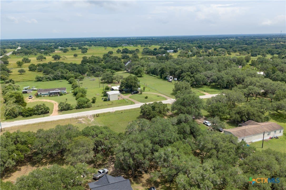 1.19 acres in Victoria County - photo 7