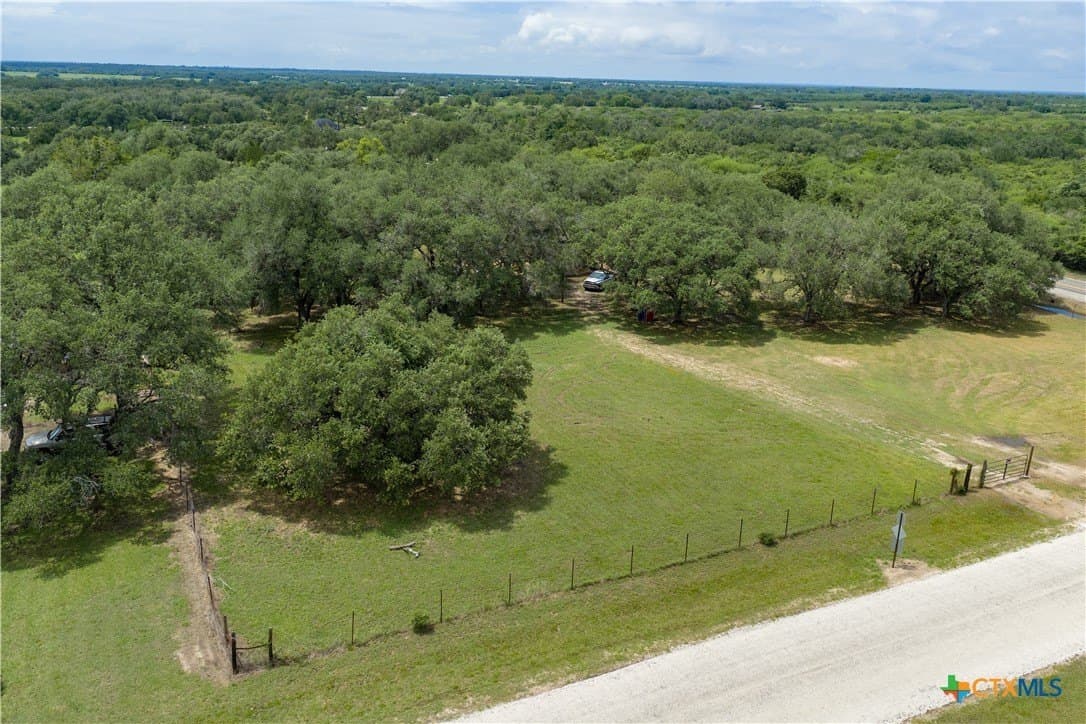 1.19 acres in Victoria County - photo 10