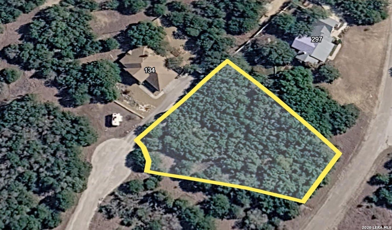 0.74 acres in Bandera County - photo 2