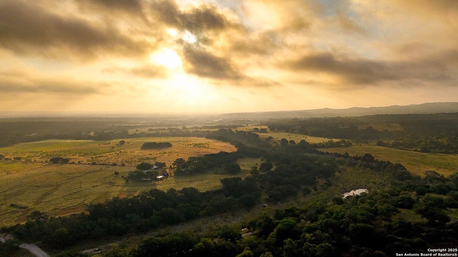 776 acres in Blanco County - photo 10