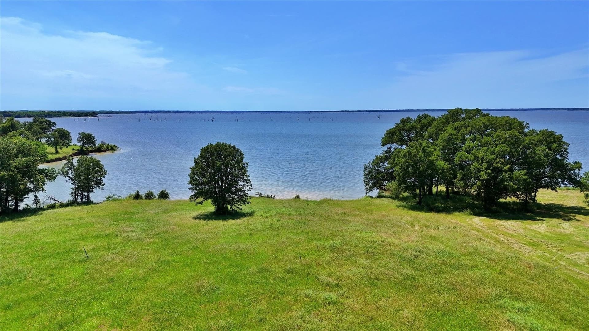 1.07 acres in Navarro County gallery image 3