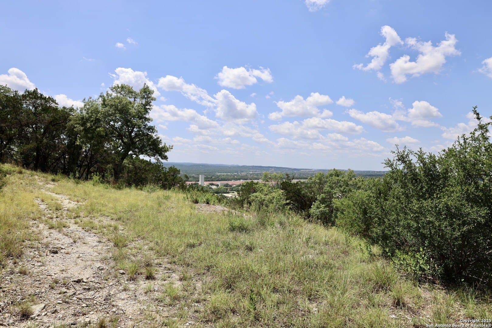 1.68 acres in Bexar County - photo 3