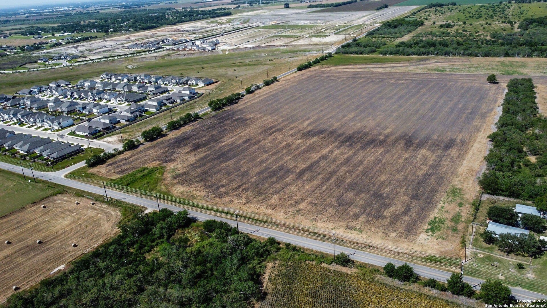 73.15 acres in Guadalupe County - photo 4