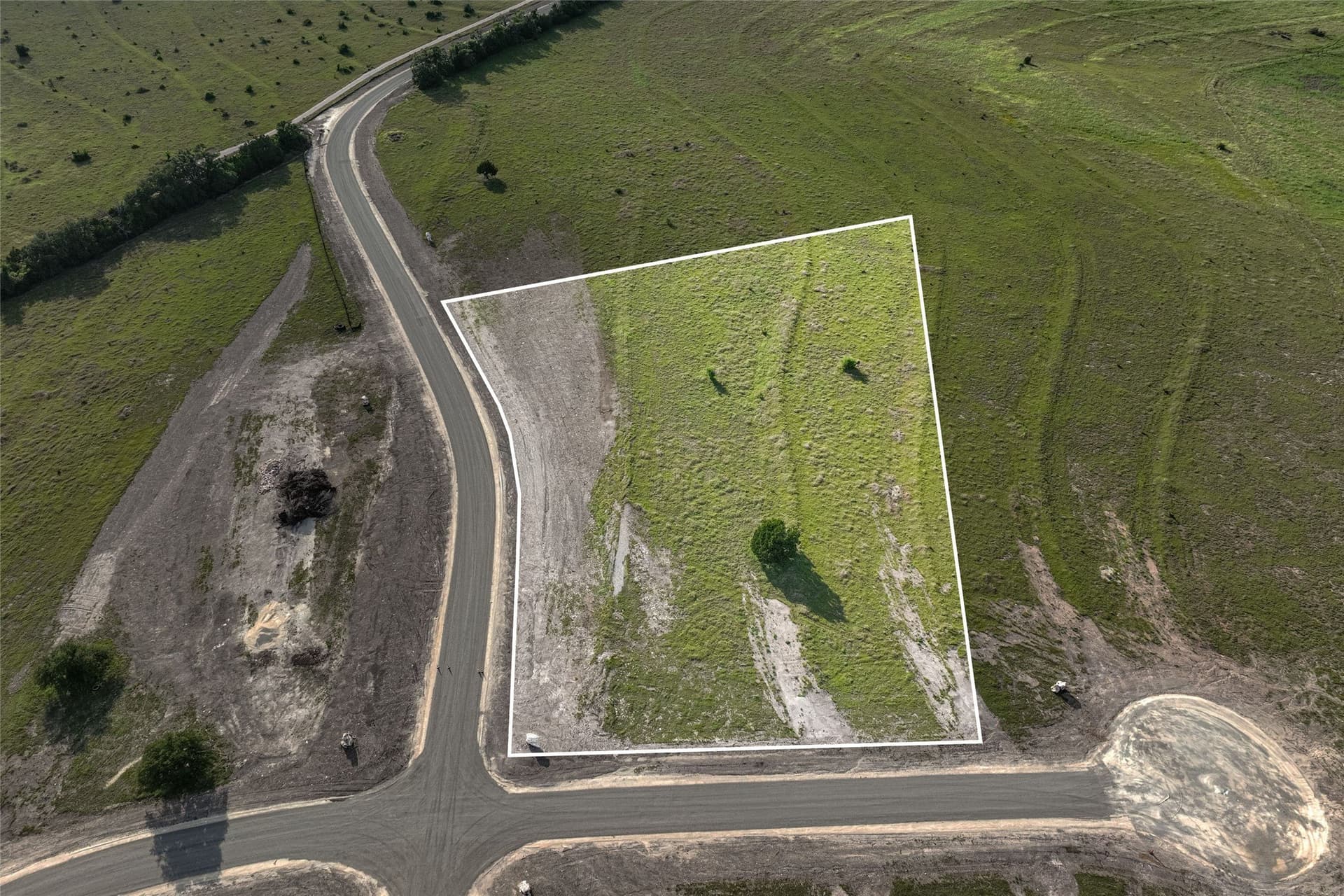 3.01 acres in Burnet County