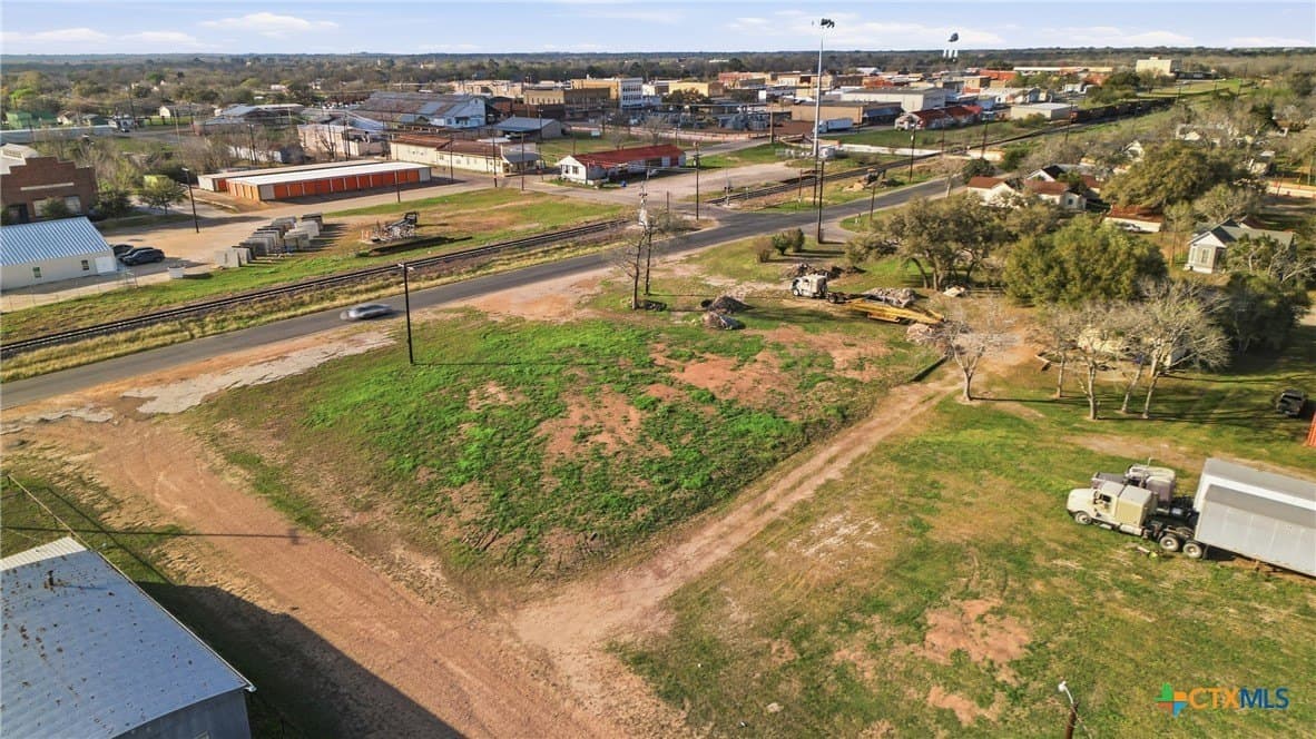 0.45 acres in DeWitt County - photo 11