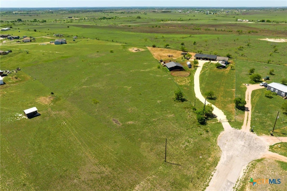 2.28 acres in Burnet County gallery image 4