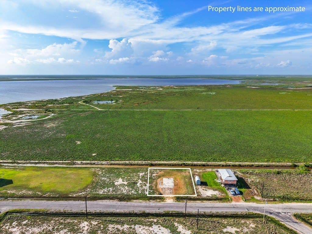 0.23 acres in Aransas County - photo 2