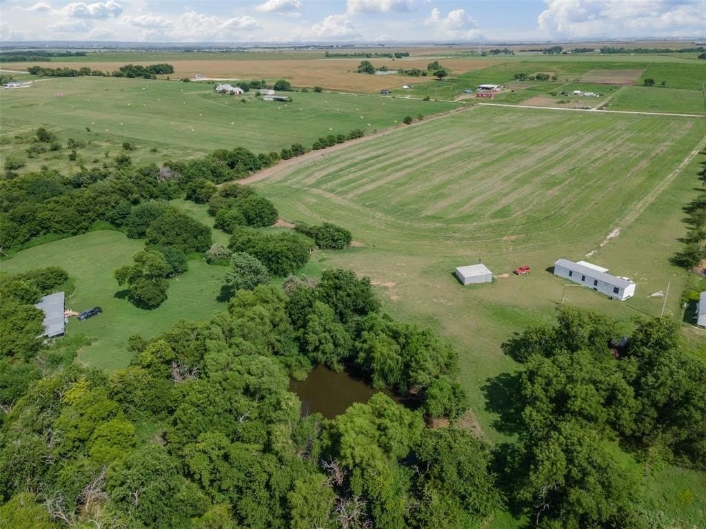 22 acres in Hill County